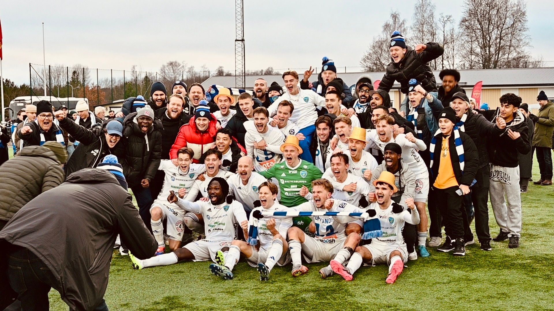 Inslag: Umeå FC seriesegrare
